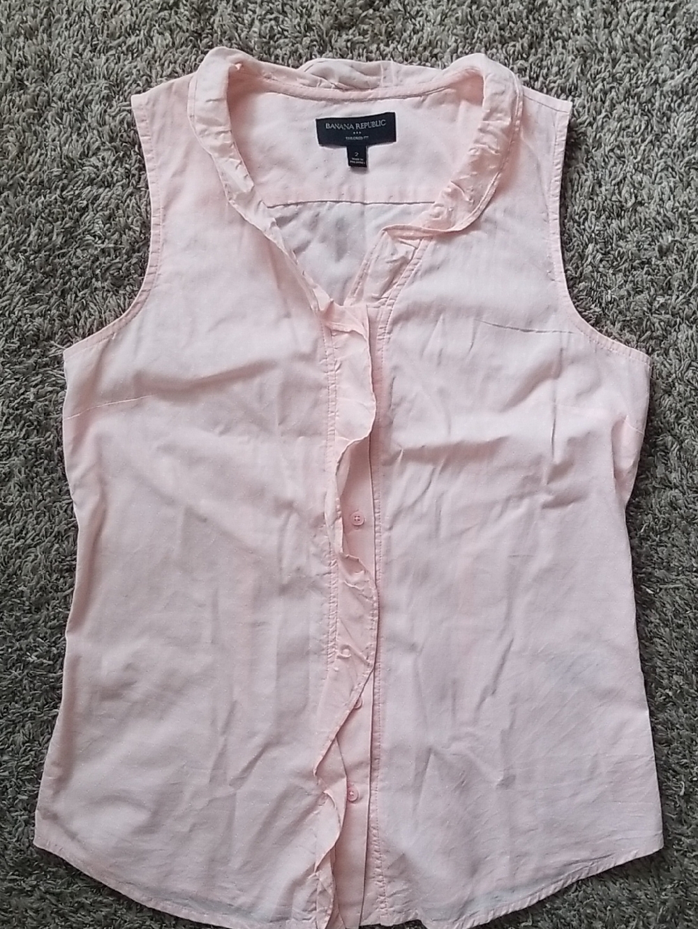 Banana Republic Light Pink Ruffle-Front Sleeveless Shirt🌸